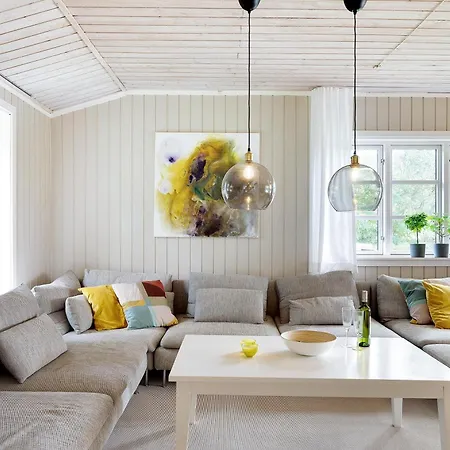 Beautiful 10-person With Bath Ebeltoft