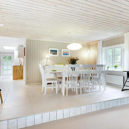 Hébergement de vacances Stylish 10-person With Perfect For Families And Groups