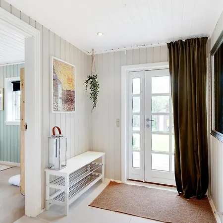Beautiful 10-person With Bath Ebeltoft