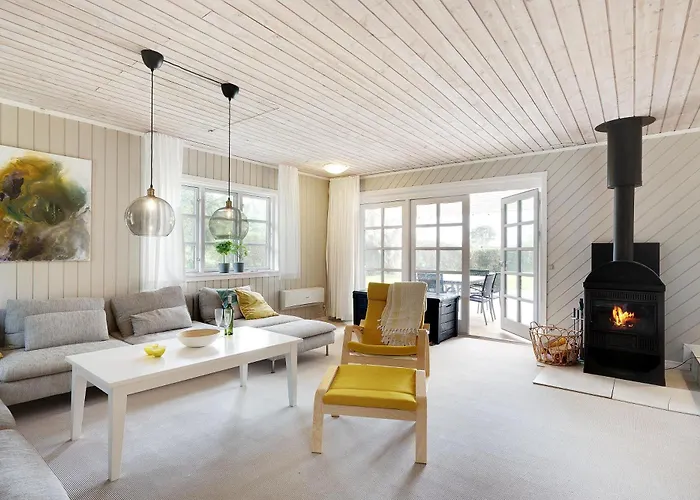 Stylish 10-person With Perfect For Families And Groups